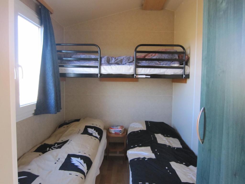 Laekjarkot Rooms And Cottages With Kitchen Боргарнес Номер фото